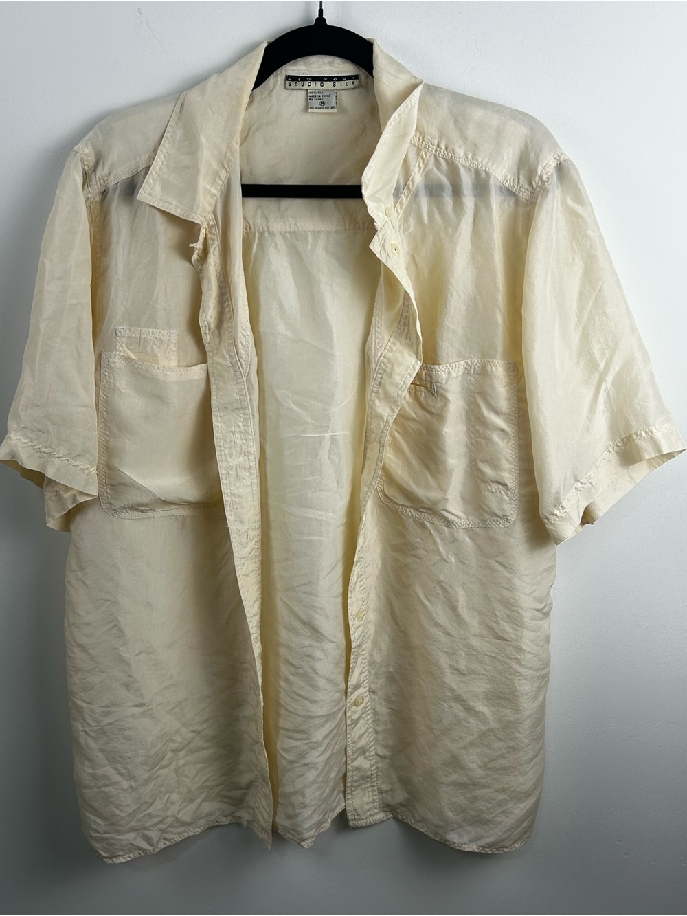 Vintage Women’s Ivory Short Sleeve Casual Button-Down Shirt- 100% Silk